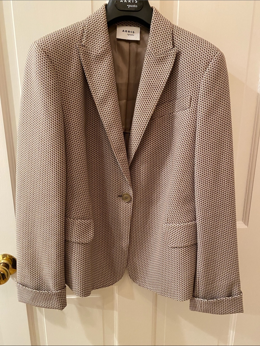 Akris Punto Light Beige/ Black/ Rust Check Blazer • Size 8